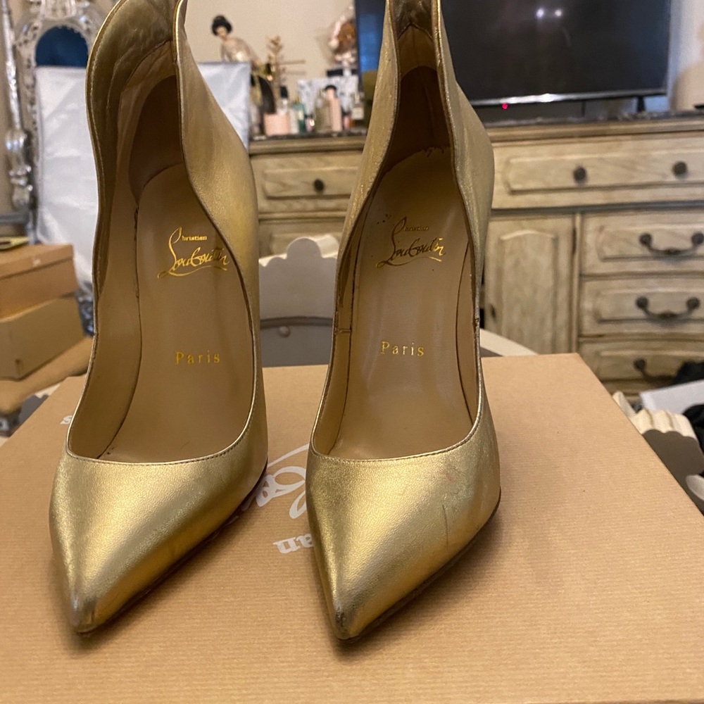 Fall Beautiful Gold Pumps